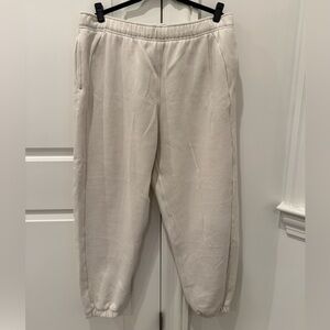 Lululemon Scuba Mid-Rise Oversized Jogger *Regular XL Bone